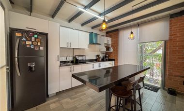 CASA TIPO LOFT en RENTA ESTILO INDUSTRIAL  Zona. Lomas de Cortes