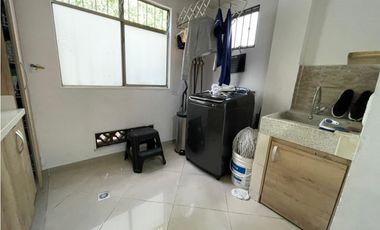 CASA EN VENTA - SECTOR CAMINO VERDE ENVIGADO