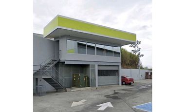 VENTA DE PLAZA COMERCIAL EN LA CABIMA - RR