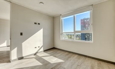Lia Aguirre [2731-1]