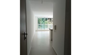 Venta de bello Apartamento en el PH Clayton Park