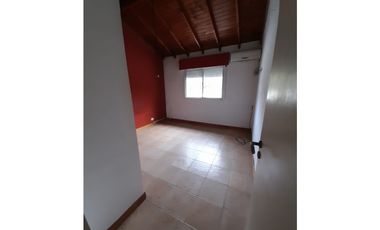 EXCELENTE DUPLEX EN ALQUILER - ITUZAINGO NORTE. VILLA ARIZA