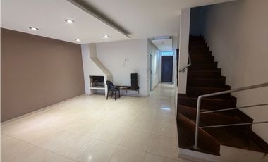 CASA EN VENTA – AMPLIA, MODERNA Y FUNCIONAL ✨