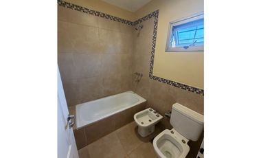 CASA EN VENTA – AMPLIA, MODERNA Y FUNCIONAL ✨