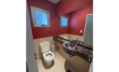 CASA EN VENTA – AMPLIA, MODERNA Y FUNCIONAL ✨