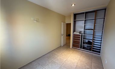 CASA EN VENTA – AMPLIA, MODERNA Y FUNCIONAL ✨
