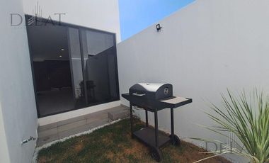 Casa en Renta Juan C Bonilla Puebla con Jardín y Cocina Equipada