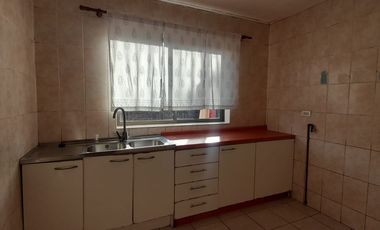 ARRIENDO AMPLIA CASA EN VICTORIA 3D3B