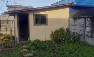 ARRIENDO AMPLIA CASA EN VICTORIA 3D3B
