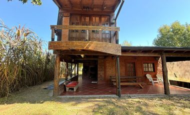 Casa quinta en venta sobre un terreno de 1200M2