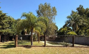 Casa quinta en venta sobre un terreno de 1200M2