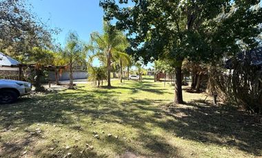 Casa quinta en venta sobre un terreno de 1200M2