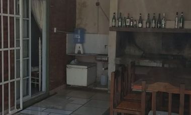 VENDO QUINTA EN SAUCE VIEJO AMOBLADA