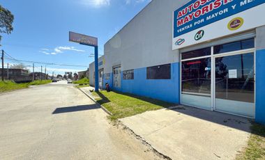 VENTA GALPONES CON CASA TANDIL