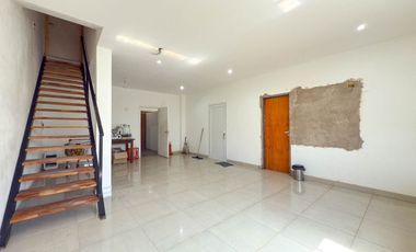 VENTA GALPONES CON CASA TANDIL