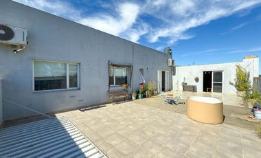 VENTA GALPONES CON CASA TANDIL