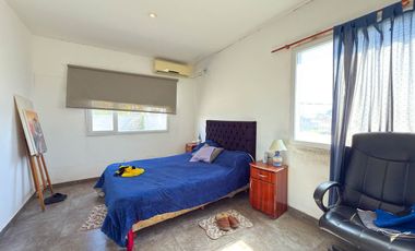 VENTA GALPONES CON CASA TANDIL