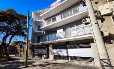 DEPARTAMENTO DOS DORMITORIOS calle ARIZU ESTRENAR