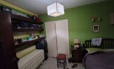Casa 3 dormitorios, cochera y departamento interno