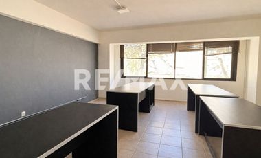 VENTA LOCAL, OFICINAS Y GALPÓN CENTRO CIPOLLETTI