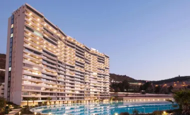 Venta Depto. con Laguna 3D/2B + Est y Bod - Huechuraba