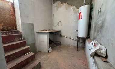 PH 3 AMB EN PRIMER PISO / TERRAZA / A REFACCIONAR