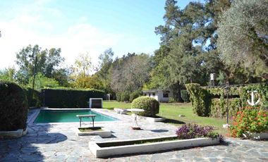 QUINTA EN VENTA SOBRE LOTE 10000 M2 - GUERNICA