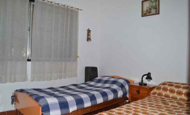 QUINTA EN VENTA SOBRE LOTE 10000 M2 - GUERNICA