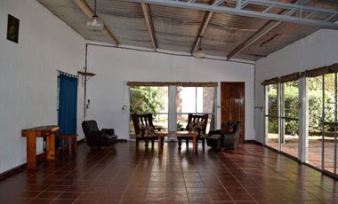 QUINTA EN VENTA SOBRE LOTE 10000 M2 - GUERNICA
