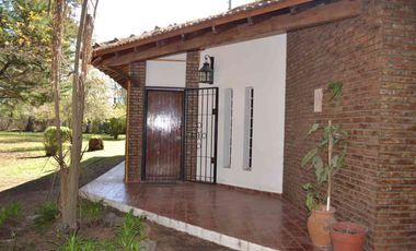 QUINTA EN VENTA SOBRE LOTE 10000 M2 - GUERNICA