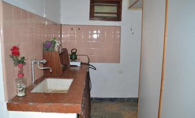 QUINTA EN VENTA SOBRE LOTE 10000 M2 - GUERNICA