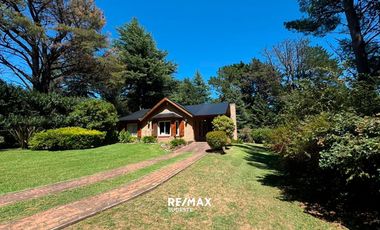 VILLA VENTANA - HERMOSA CASA EN MUY AMPLIO LOTE