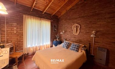 VILLA VENTANA - HERMOSA CASA EN MUY AMPLIO LOTE