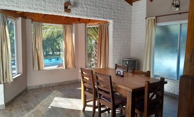VENTA 2  CASAS EN VILLA VENTANA SOBRE AMPLIO LOTE
