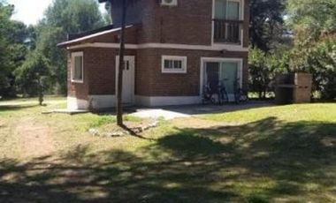 VENTA 2  CASAS EN VILLA VENTANA SOBRE AMPLIO LOTE