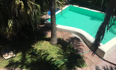 VENTA CASA 5 AMB PILETA COCHERA JARDIN BERAZATEGUI