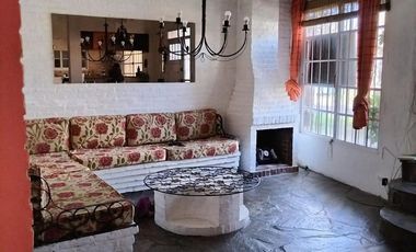 VENTA CASA 5 AMB PILETA COCHERA JARDIN BERAZATEGUI