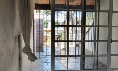 VENTA CASA 5 AMB PILETA COCHERA JARDIN BERAZATEGUI