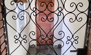 VENTA CASA 5 AMB PILETA COCHERA JARDIN BERAZATEGUI