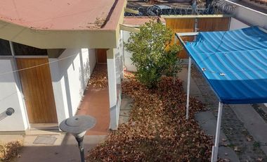 CASA EN ALQUILER (APTA USO COMERCIAL)PERITO MORENO