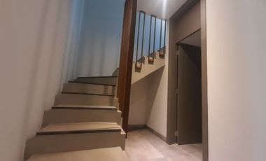 VENTA DUPLEX DE CATEGORIA CHACRAS DE CORIA