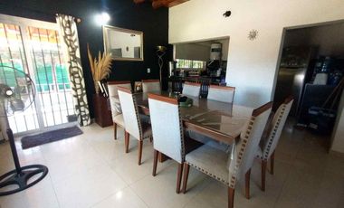 VENTA DE CASA CON  PILETA RODEO DEL MEDIO MAIPU