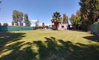 VENTA DE CASA CON  PILETA RODEO DEL MEDIO MAIPU