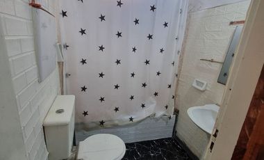 VENTA CASA 4 AMB -PATIO-JARDIN-GARAGE-MALVINAS ARG