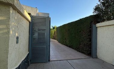 VENTA CASA 5 HABITACIONES, PILETA EN PEDRIEL LUJÁN