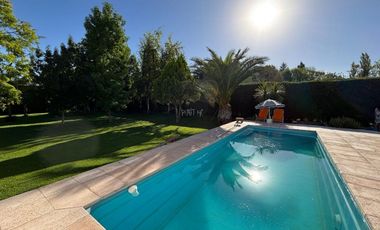 VENTA CASA 5 HABITACIONES, PILETA EN PEDRIEL LUJÁN