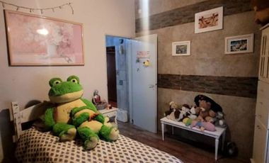 CASA 4 AMBIENTES VENTA EN LOMAS DE ZAMORA