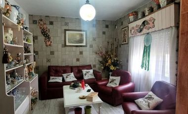 CASA 4 AMBIENTES VENTA EN LOMAS DE ZAMORA
