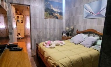 CASA 4 AMBIENTES VENTA EN LOMAS DE ZAMORA