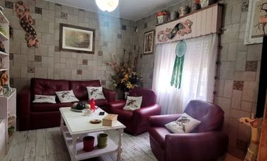 CASA 4 AMBIENTES VENTA EN LOMAS DE ZAMORA
